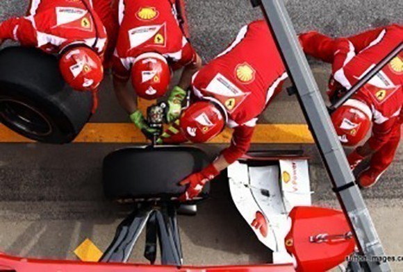 Mechanics fix F1 car