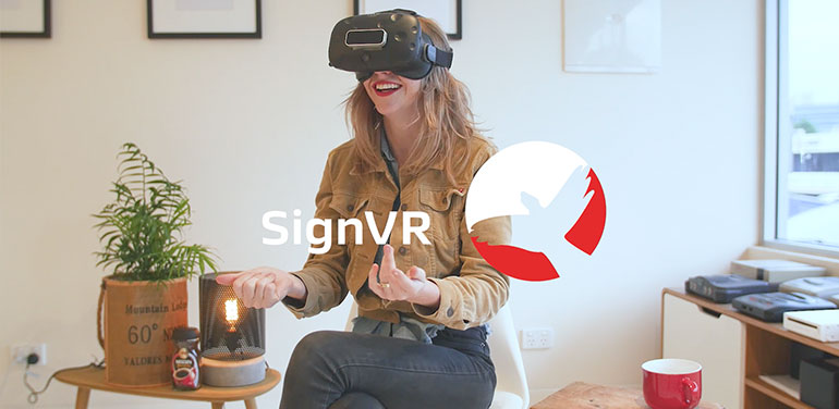 Jessie Hughes using the SignVR headset