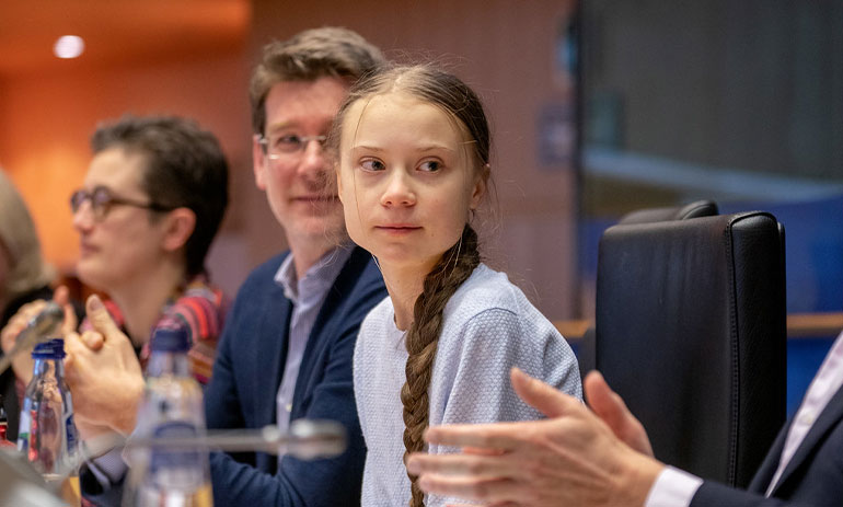 Greta Thunberg urges MEPs to show climate leadership